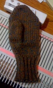 Машинное вязание - варежка.jpg