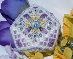 Полезные ссылки для вышивальщиц. Схемки - Linda'sTulips.jpg