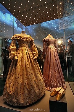 Одежда а-ля 19-й век.Ваше мнение? - moda_18-19_1.jpg