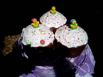 Куличи Выпекаем, украшаем, на стол подаем  - IMG_20160429_130452.jpg