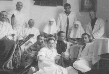 Посмотрите фотографии Царской семьи - 600.jpg