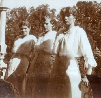 Посмотрите фотографии Царской семьи - wofqN3PQ8p4.jpg