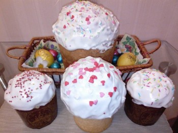 Куличи Выпекаем, украшаем, на стол подаем  - Wf3PWpU0tgE.jpg