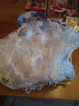 снова палантин, с ленточным шитьем.Ну оочень красивый)))