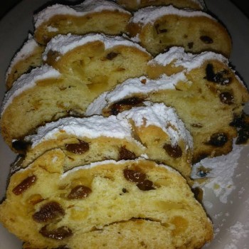 и на разрезе... Мне прямо очень консистенция готового теста понравилась