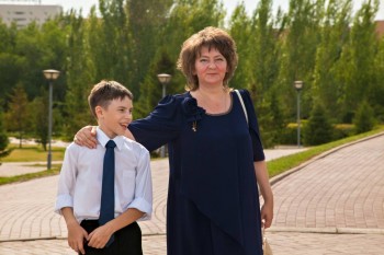 это около 2 лет с полтинником))