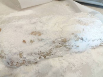 Рождественский штоллен. Печем вместе:  - 0-02-05-af5ce486df2faa8b6341753c58a26ee04275d973f643bfa142a189d41cdcb4e1_192369f1.jpg