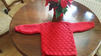 100% меринос, пряжа спеуиально для деток, не скатывается, можно стирать в машинке, вязать- сплошное удовольствие.