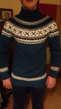 Так и видела его на фоне заснеженных Альп.