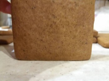 Строим пряничный дом - 0-02-05-c208abb68384cdd3b93049bf65d0d693d6b038c780026e1d6d34fcefc69f198a_d9c8a473.jpg