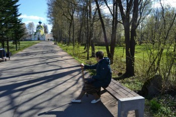 год назад, весной, Тихвин