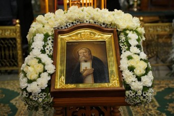 научите украшать иконы цветами - IMG-20200115-WA0017.jpg