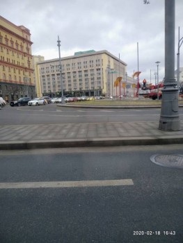 Травка зеленеет