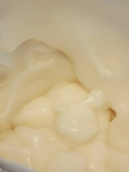 Постный майонез собственного приготовления на водичка из под зел. конс.горошка