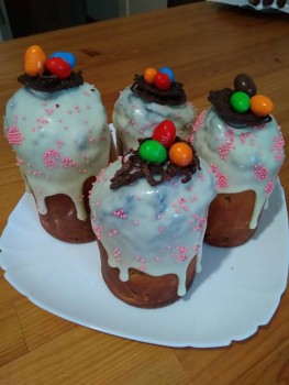 Куличи Выпекаем, украшаем, на стол подаем  - IMG_20200417_182527.jpg