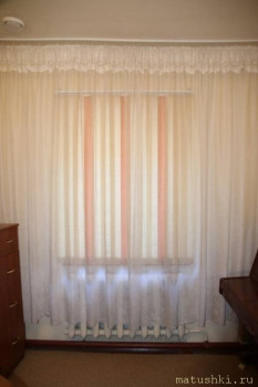 Было так. Уже отрезала нижнюю каемку, потом сфотала.