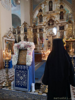 научите украшать иконы цветами - 3E5D84EE-AAAE-47DC-9C0D-86AA5A4D3301.jpeg