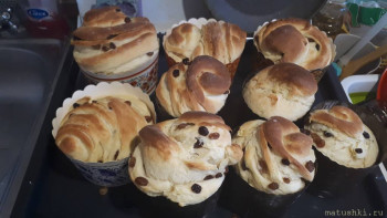 Куличи Выпекаем, украшаем, на стол подаем  - 20210428_175754.jpg