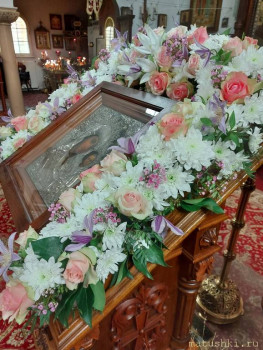 научите украшать иконы цветами - 20211103_115032.jpg