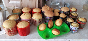 Куличи Выпекаем, украшаем, на стол подаем  - 20220420_152143.jpg