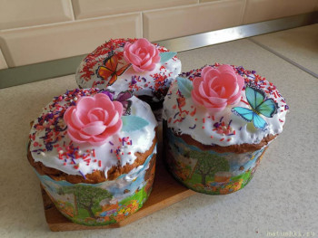 Куличи Выпекаем, украшаем, на стол подаем  - IMG-20220423-WA0000.jpg