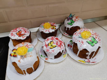 Куличи Выпекаем, украшаем, на стол подаем  - IMG-20220423-WA0003.jpg