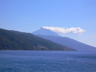 Агион Орос. И облачко на вершинке - знак покровительства Богородицы