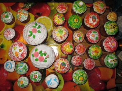 Куличи Выпекаем, украшаем, на стол подаем  - IMG_0194.JPG