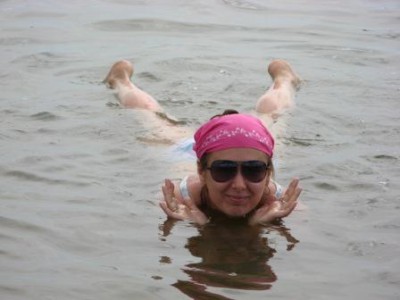 Вода держит