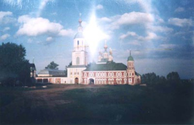 Чудеса православия - снимок через стекло.jpg