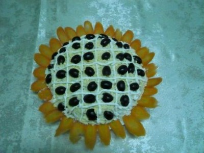 Украшение и подача блюд - салат подсолнух.jpg