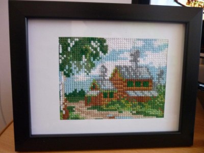 а эту церковь я вышивала перед покупкой своего дома, и купили мы дом также осенью как и на картинке. Церковь волшебная и Матронушке Слава, за помощь!!!!