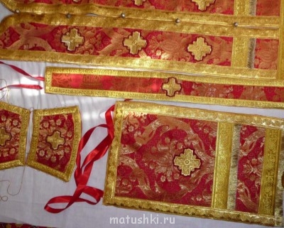 Шьём фелонь и всё, к ней прилагающееся :  - P1090117.JPG