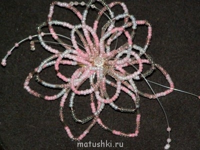 Шпильки, невидимки, бигуди, резинки... - x_026cfae4.jpg