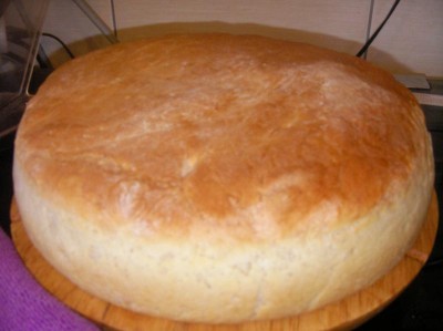 Сегодня я испекла хлебушек.