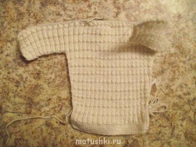 Рукавчик, слева и справа-- спинка и полочка