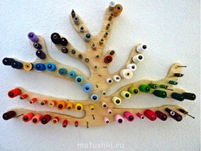 Рукодельные флудилки - veshalka-katushki-01.jpg