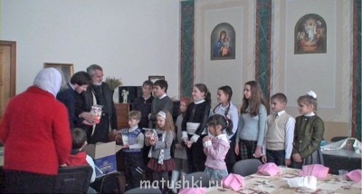 новогодние подарки после выступления