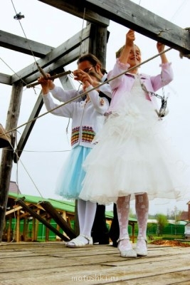 Дети из ВШ звонят во все колокола. Пасха 2013