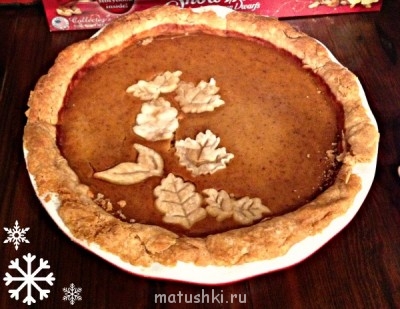 Американская кухня - Holly-Madison-Thanksgiving-Pumpkin-Pie-Recipe-1.jpg