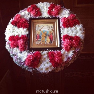 научите украшать иконы цветами - KKP2CE9CCQY.jpg