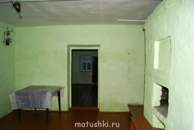 Первая комната с русской печкой