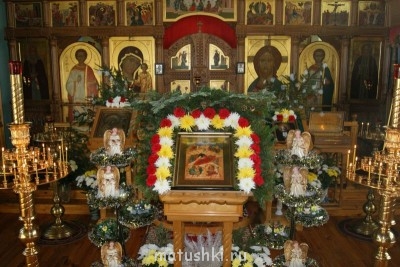 научите украшать иконы цветами - DSC01236.JPG