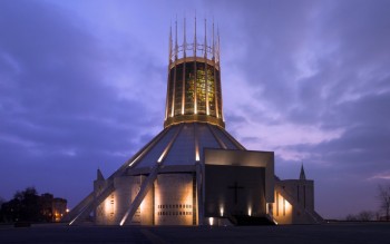 Бодрствуя в молитве - 5.Liverpool_Metropolitan_Cathedral.jpg