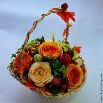 Праздничный флэшмоб С Днем учителя  - d2f9cbf8e0c1f85d9f7e69ba08vk--tsvety-floristika-buket-iz-konfet-korzina.jpg