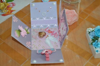 Мэджик-бокс этот тоже на венчание дарила. Только на предыдущее. Фото не мои, я не успела сфотографировать даже. Доделывала на ходу. Времени нет совсем.