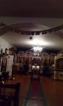 Света правда тут мало и плохо видно, но общий фон такой.гирлянда и заезда.