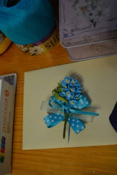 Вот брошь поближе